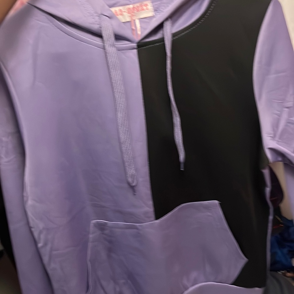 Janet very styled and new - Picture 1 of 5